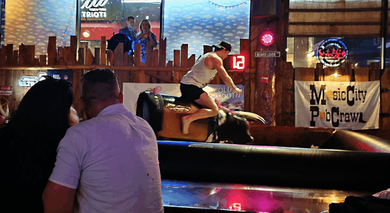 Bull riding at Wild Beaver