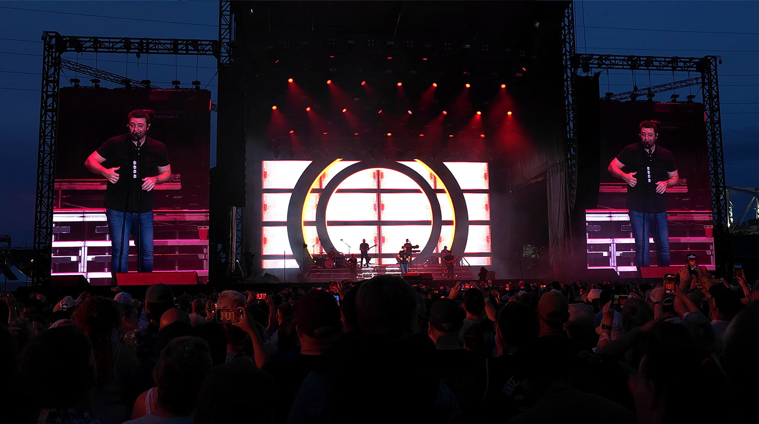 Chris Young headlining 4th of July, 2024